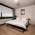 Cozy Daf Apartment